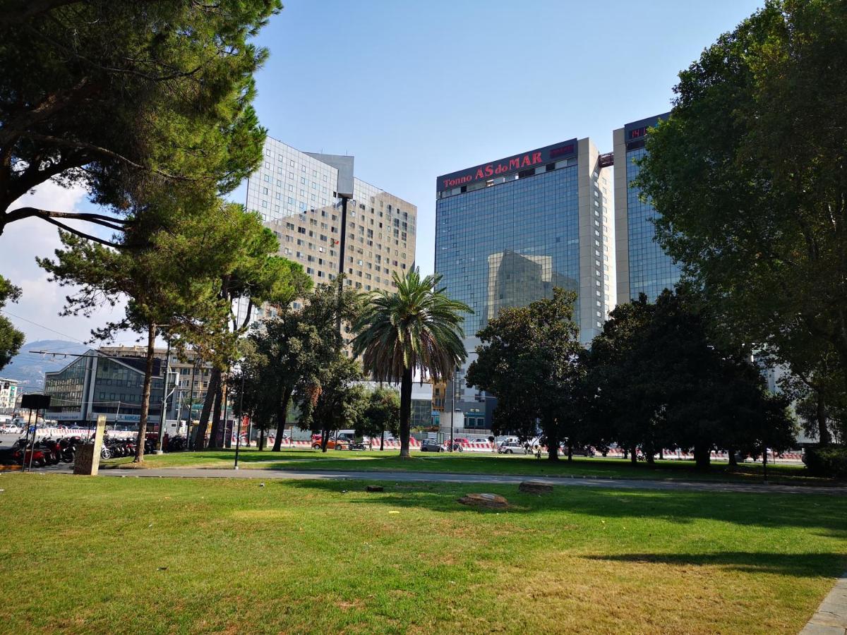 Suite Lambruschini Central With Top City View - Free Covered Parking Génova Exterior foto