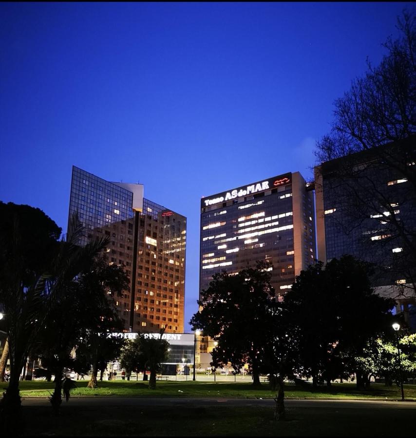 Suite Lambruschini Central With Top City View - Free Covered Parking Génova Exterior foto